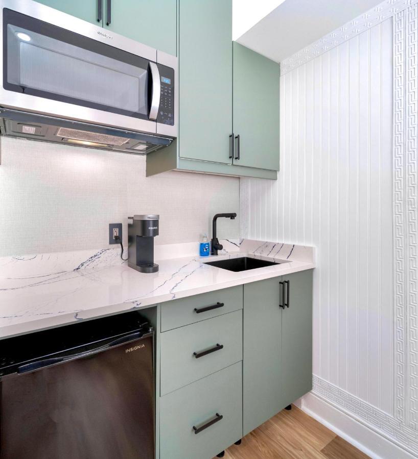 King Bed Mermaid Suite - Heart Of Palm Beach, Free Parking Included Exterior photo